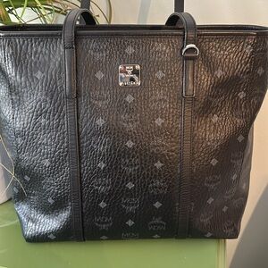 MCM Toni Visetos Medium Shopper